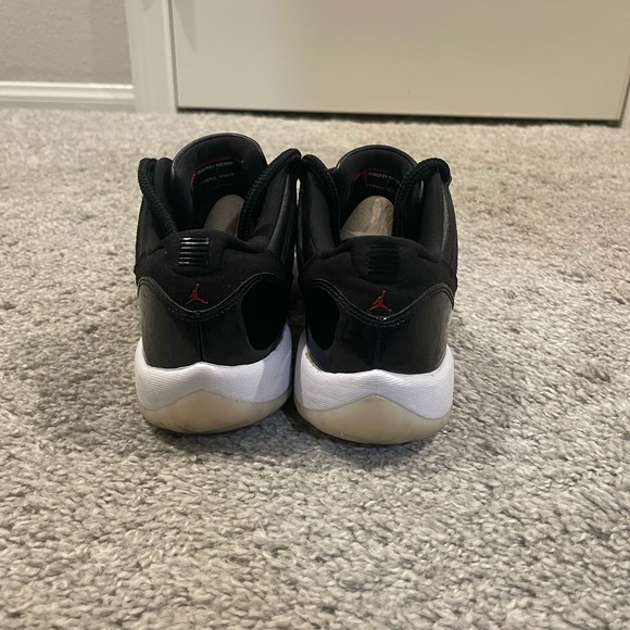 SOLD❗️Jordan 11 low (2022) - Picture 4 of 7